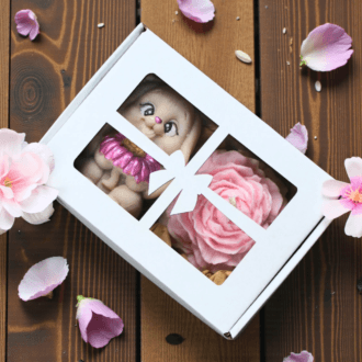 Zestaw Świec Sojowych Zając z Kwiatem & Piwonia