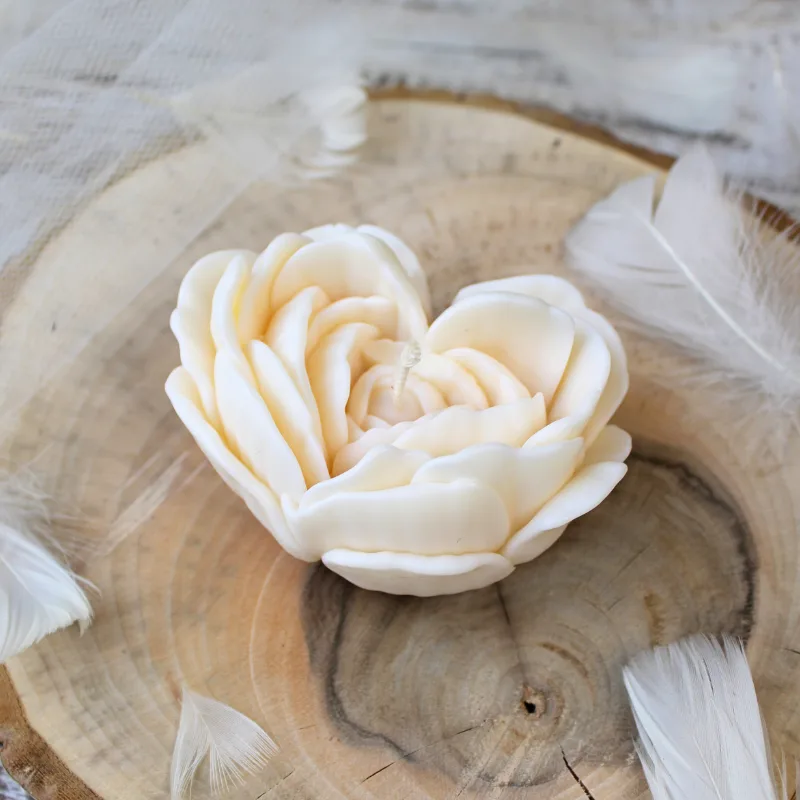 Świeca Sojowa Kwiat biały w pudełeczku - obrazek 3