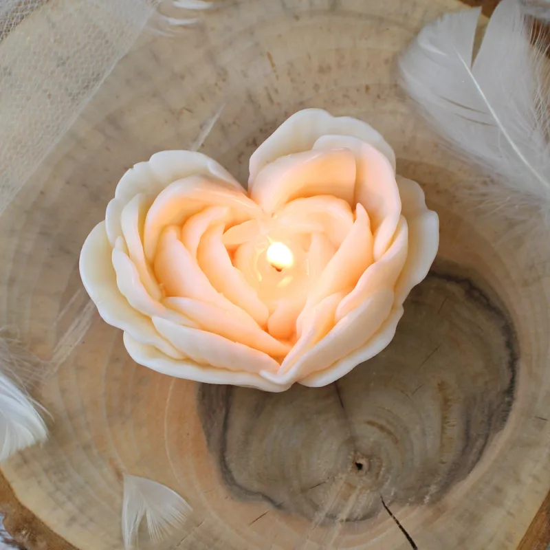 Świeca Sojowa Kwiat biały w pudełeczku - obrazek 2