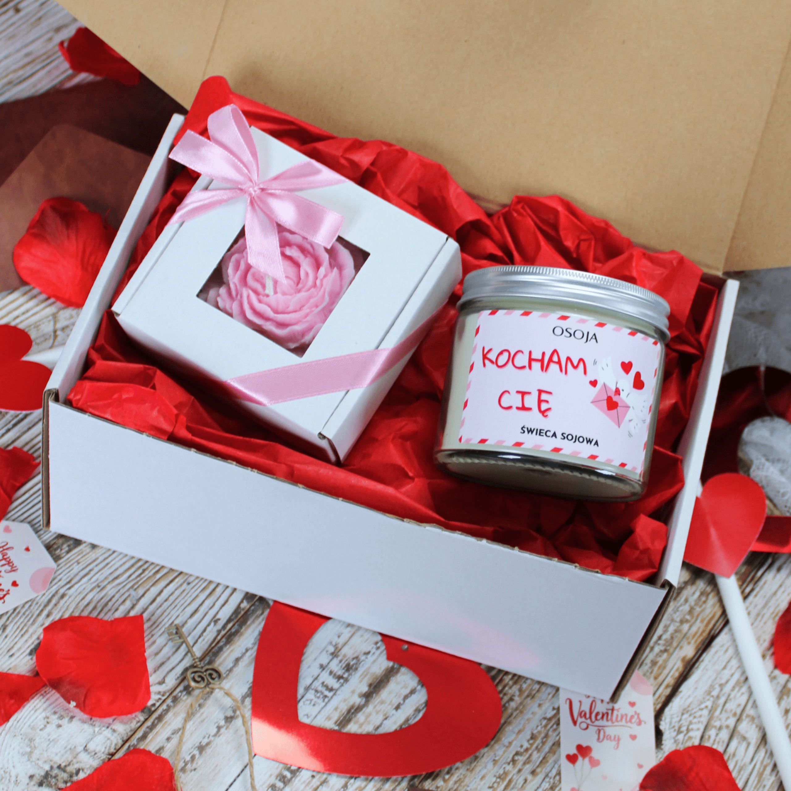 Zestaw prezentowy na Walentynki ze świecami sojowymi
