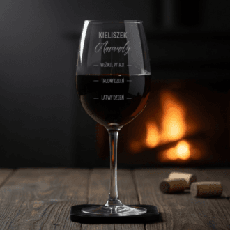Kieliszek do wina grawerowany Trudny dzień