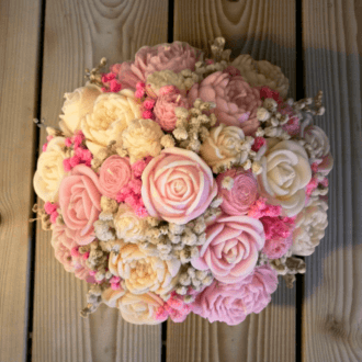 Flower box ze świec sojowych – różowy M