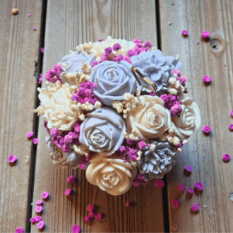 Flower box ze świec sojowych - fioletowy