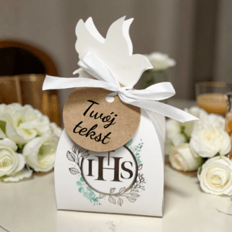 Świeca sojowa Róża w pudełeczku komunijnym IHS